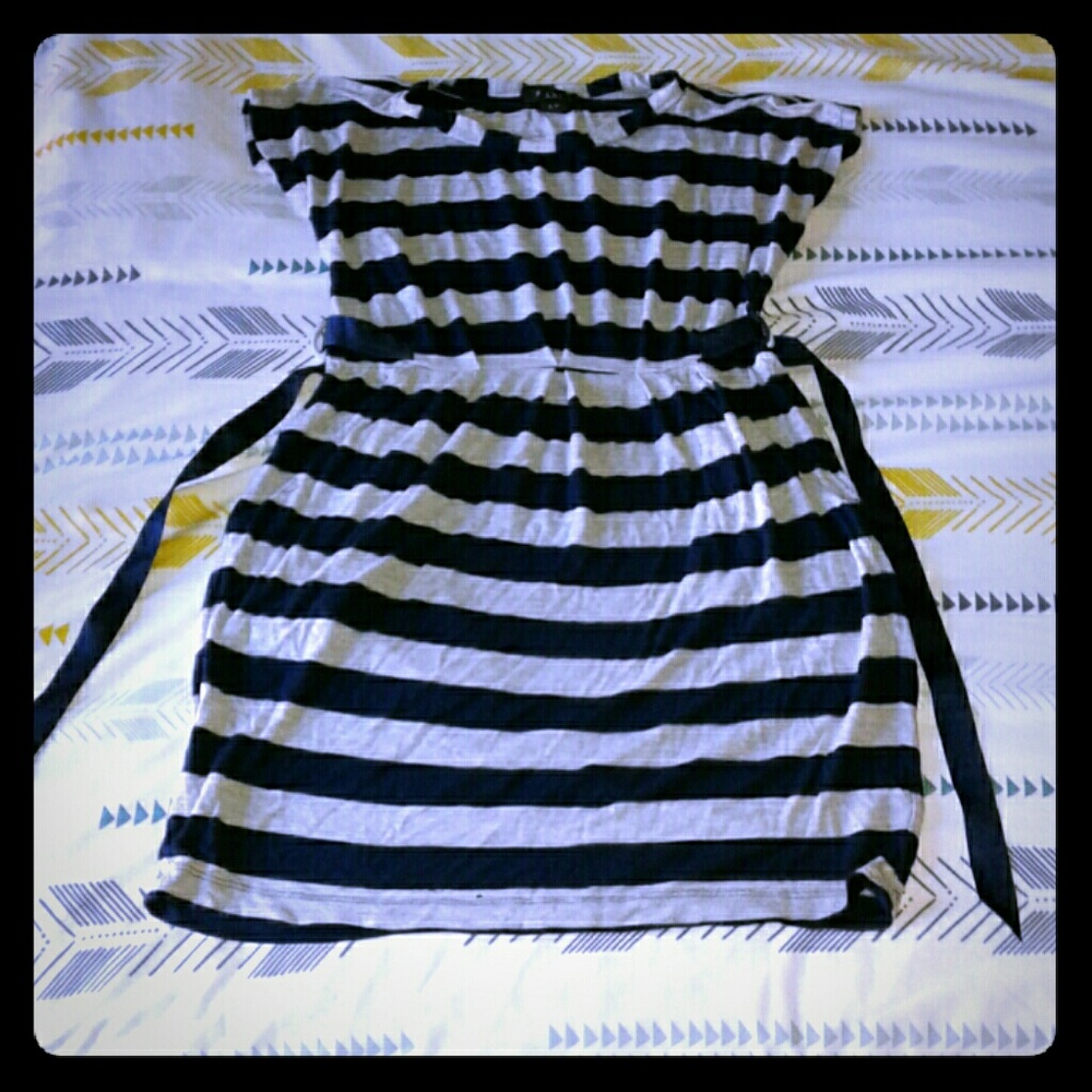 Short stripped dress