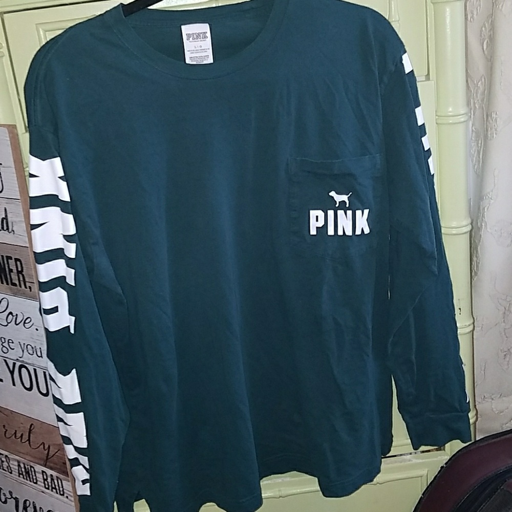 Vs pink long campus tee