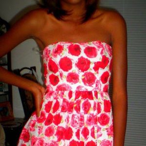 Meet your Posher, Makia