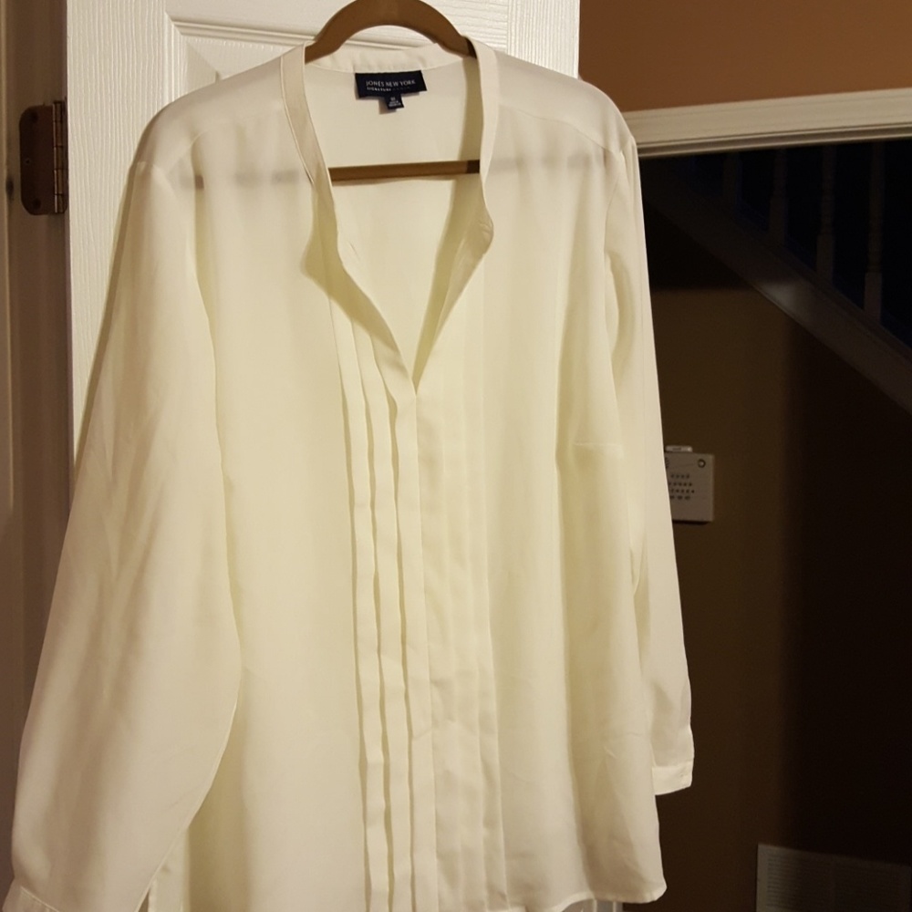 Dress blouse NWOT, never worn!