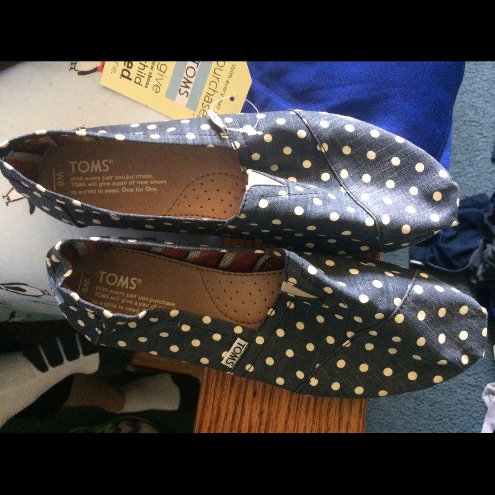 Toms