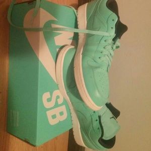 Nike air jordan retros