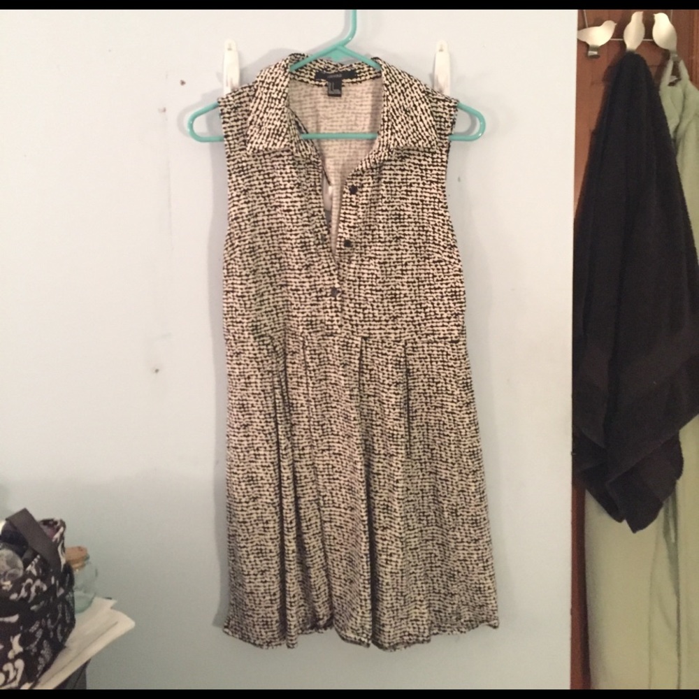 Unique back and white patterned dress