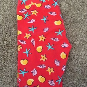 Lularoe Disney Ariel seashell printed leggings