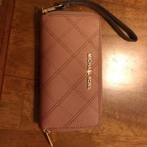 Michael Kors Wristlet