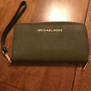 Michael Kors Wristlet