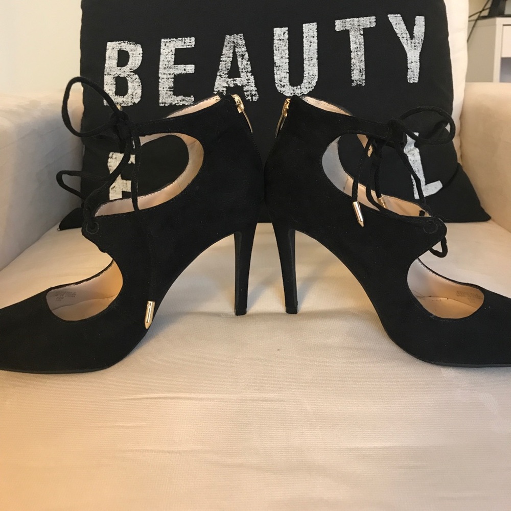 Marc Fisher LTD Lace Up Pointed Toe Pump