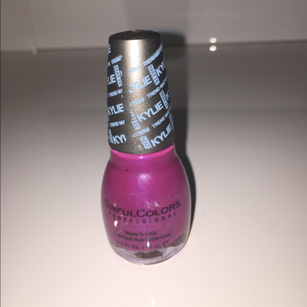 Kylie Jenner matte nail polish
