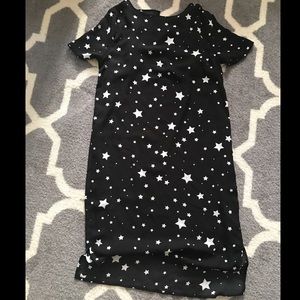 "Belle + Sky" Black Shift Dress W/ Star Print