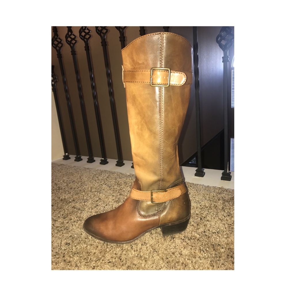 Gianni Bini Leather Boots - Picture 3 of 7