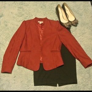 Burgundy Blazer! 😍