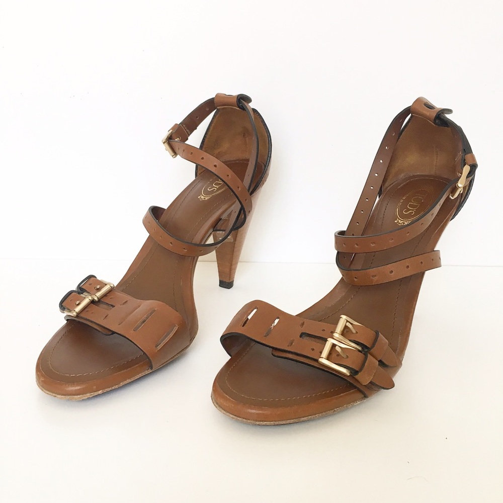 TOD'S LEATHER CAMEL SANDALS