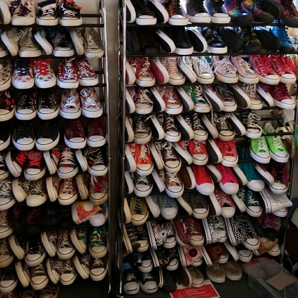 Posh Ambassador - Picture 4 of 4