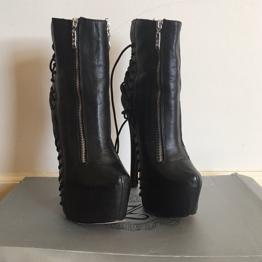 ZIGIny high heel leather ankle booties