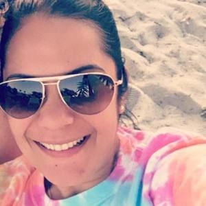 Meet your Posher, Yanett