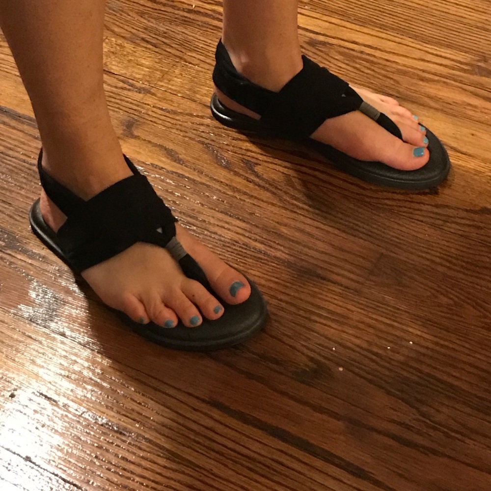 Black Sanuk Yoga Sling Sandals