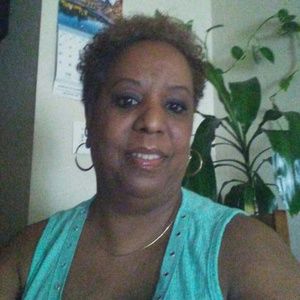 Meet your Posher, Brenda