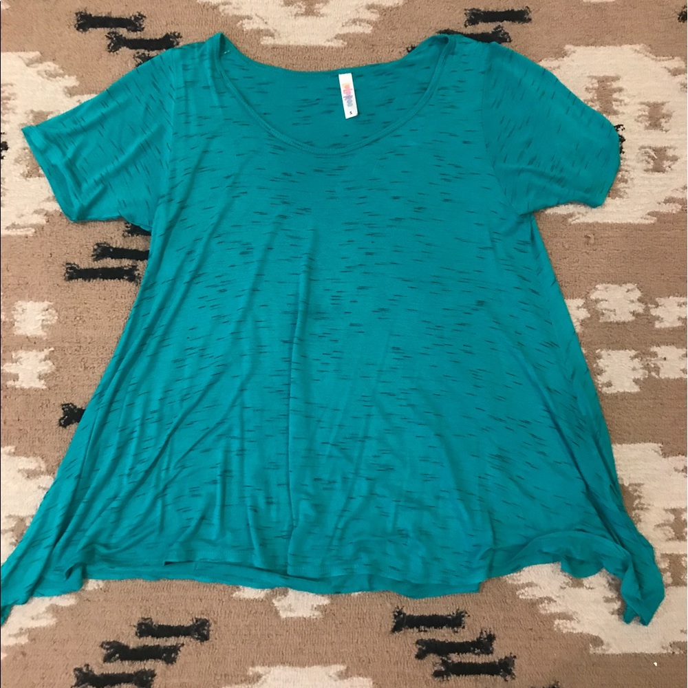 LuLaRoe Perfect Tee Size Small 🦄 EUC