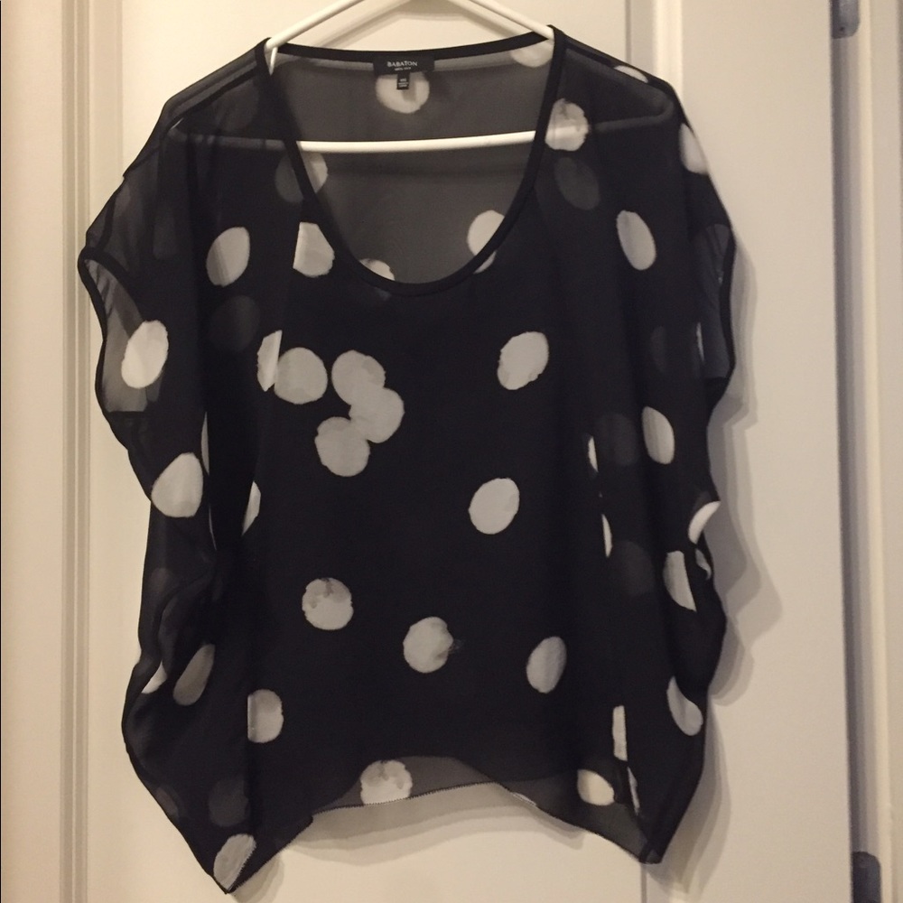 Aritzia dotted blouse in Navy/White
