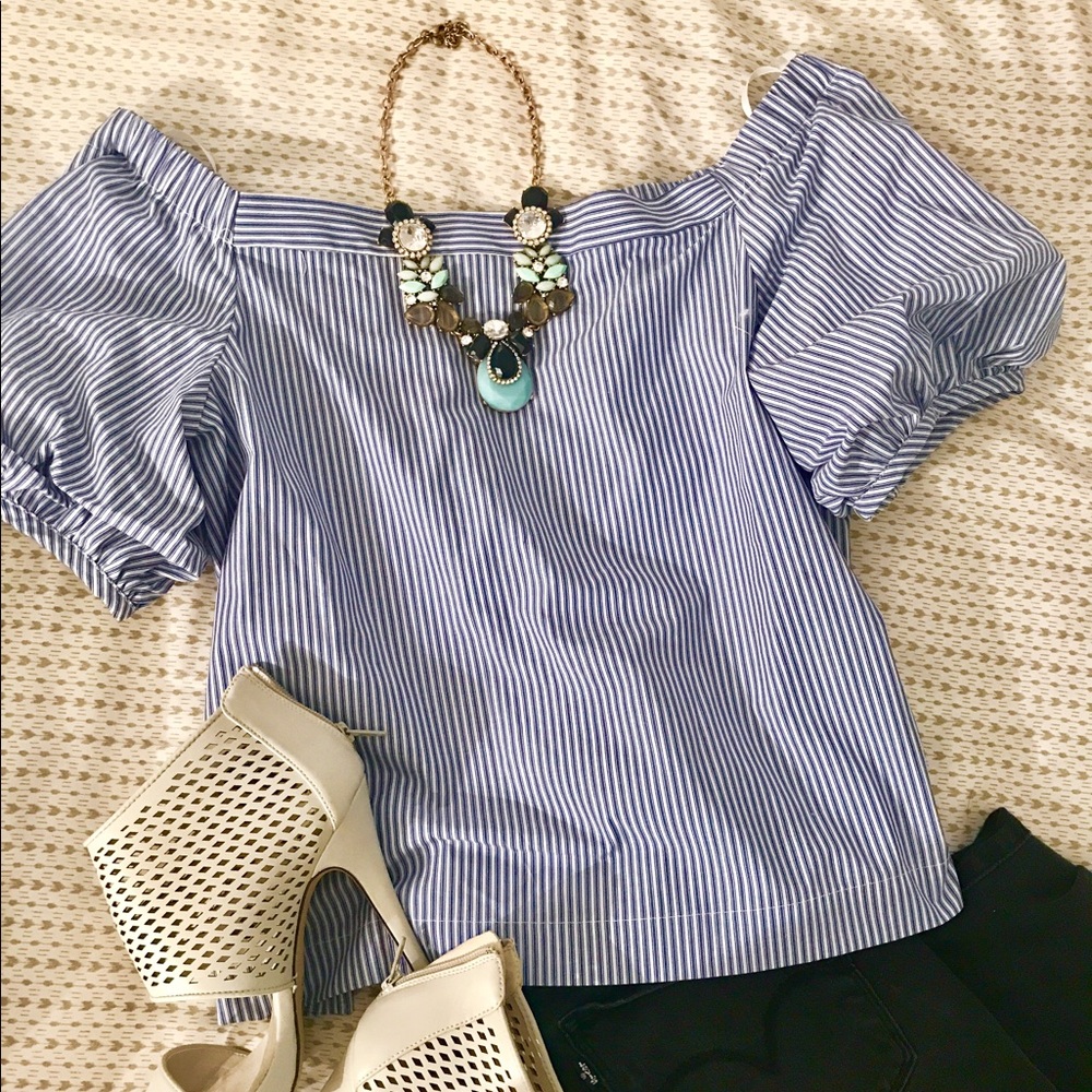 Saks Fifth Avenue Cold Shoulder Top - size M