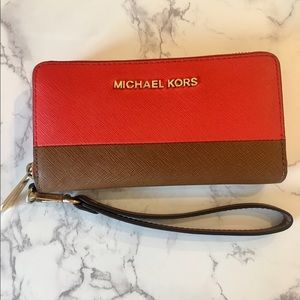 Michael Kors Wallet Wristlet