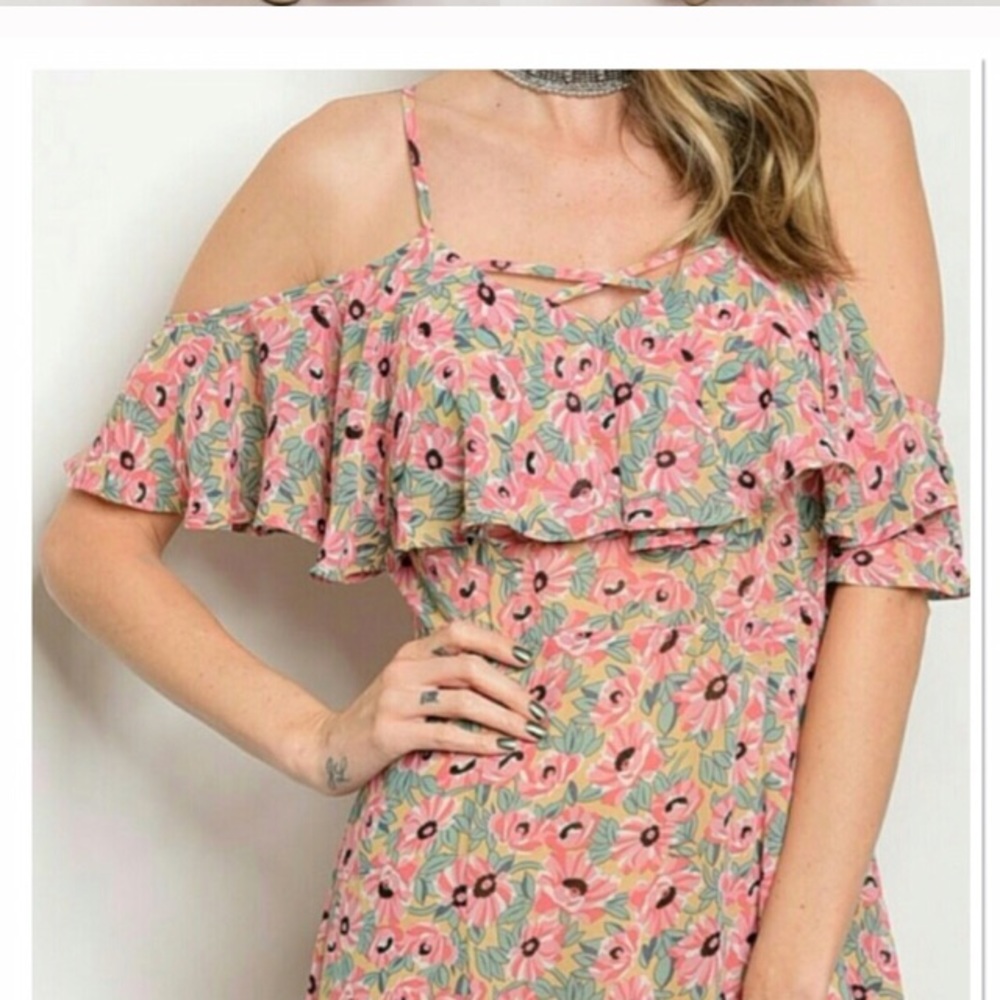 One Left! Size S! Cold Shoulder Floral Maxi Dress - Picture 2 of 4