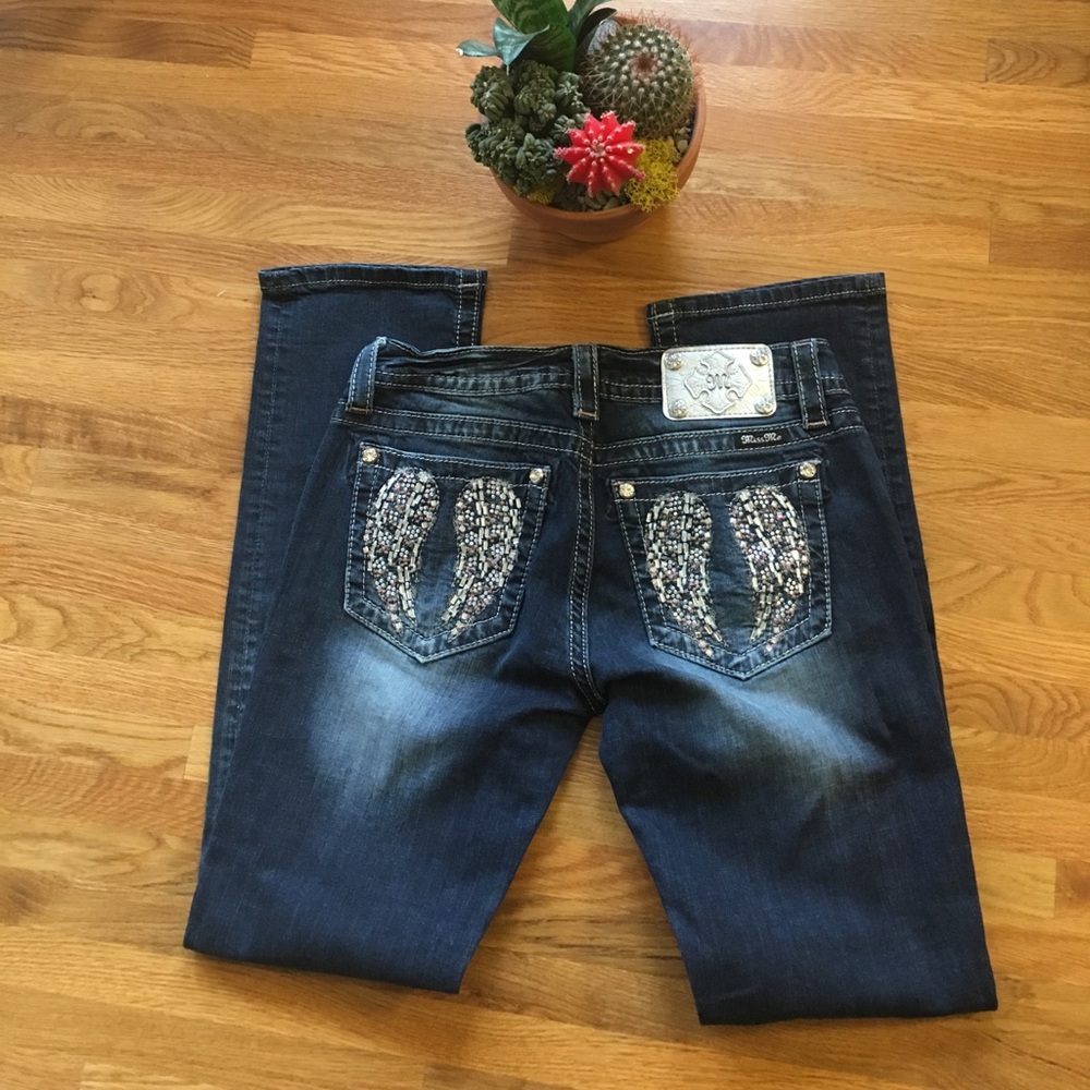 👖Like New Miss Me Jeans Signature Straight Sz 28