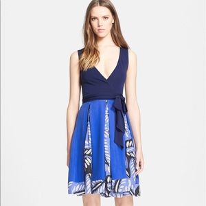 🎉HP🎉 DVF Malba Wrap Dress