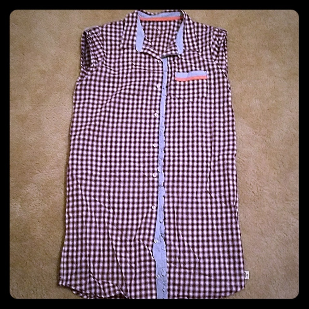 TOMMY HILFIGER NIGHT SHIRT.