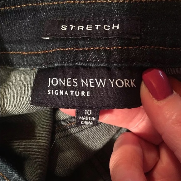 Sold - Picture 3 of 5