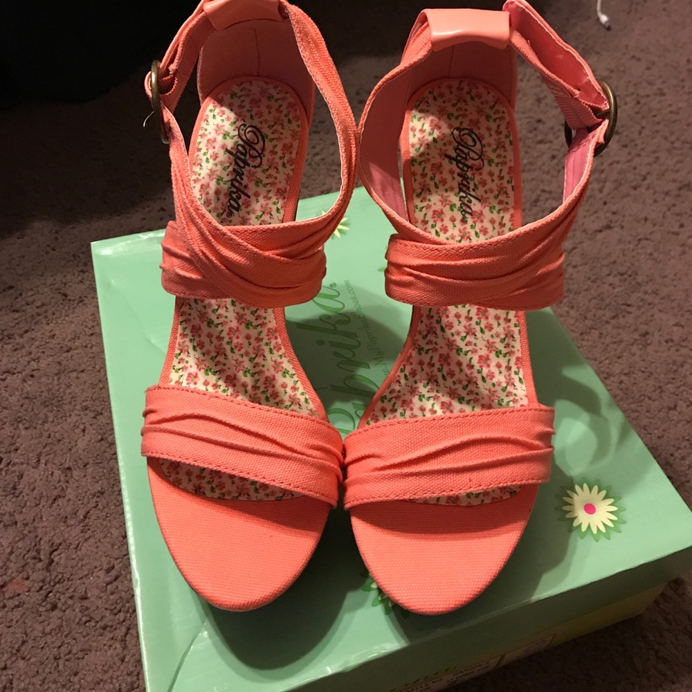 Cross Crossed Wedges