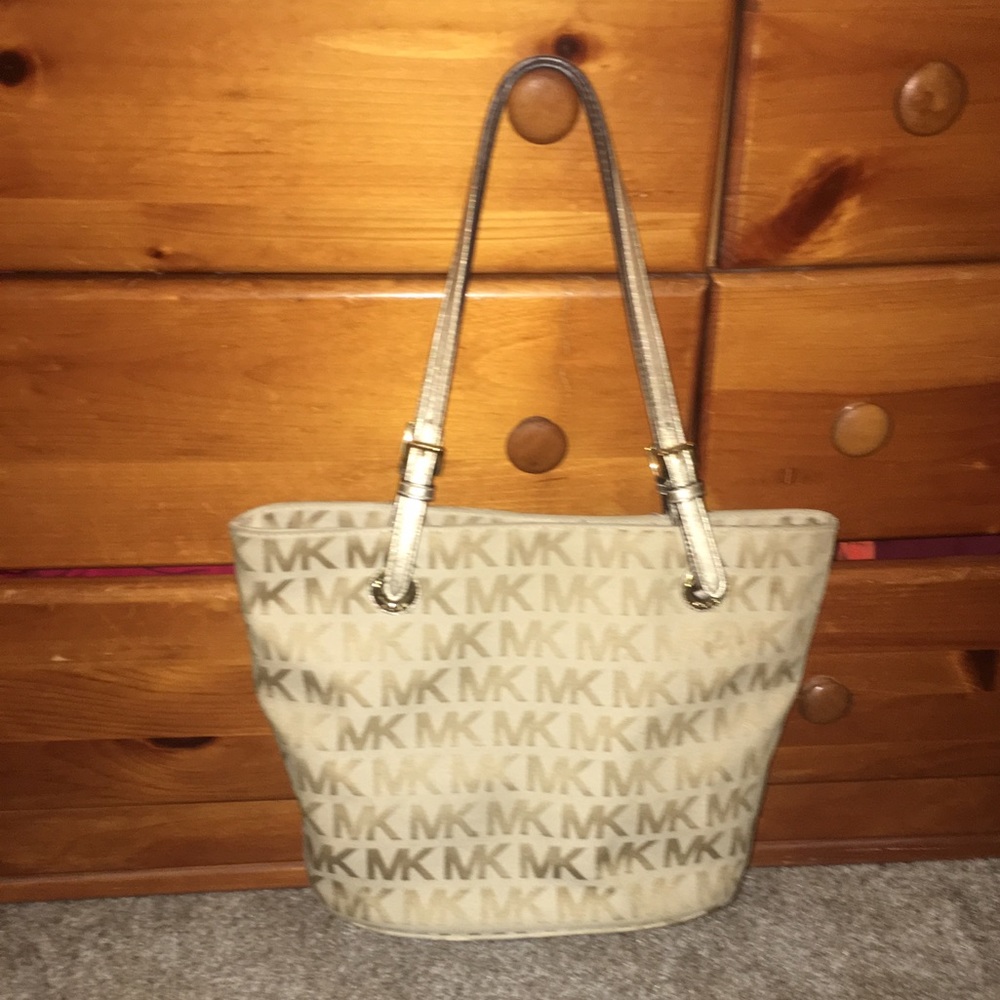 Michael Kors Signature Tote