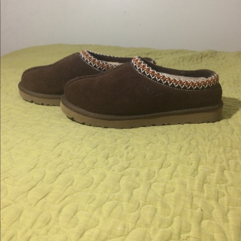 Chestnut Ugg Tasman Slippers (EXCELLENT CONDITION)