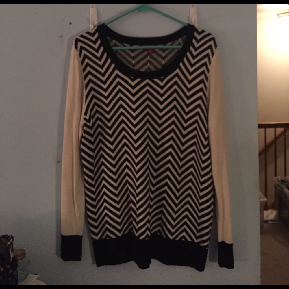black and cream chevron pattern sweater
