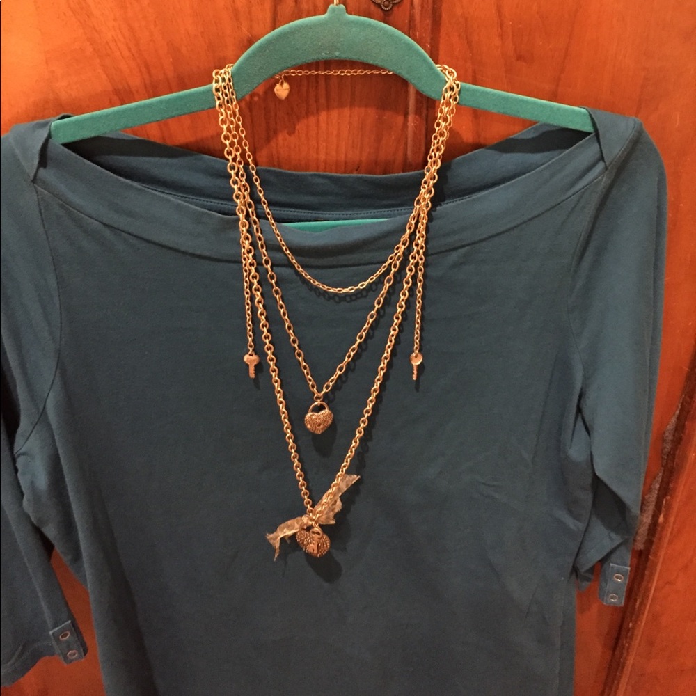 Betsey Johnson long gold tone necklace with ♥️s.