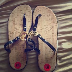 Mk sandals