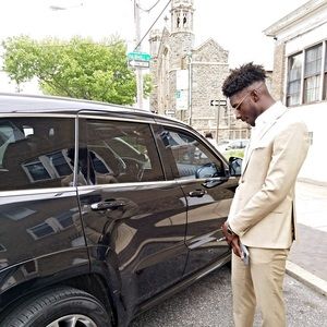 Meet your Posher, Dajone