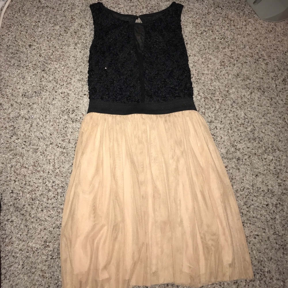 Tan and black dress- Size small.