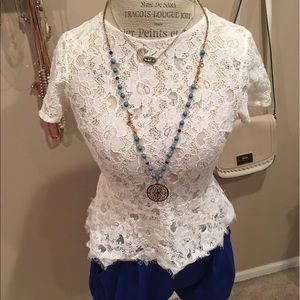 😍 white lace peplum top