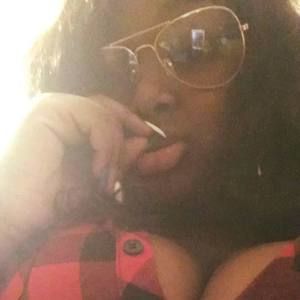 Meet your Posher, Emani