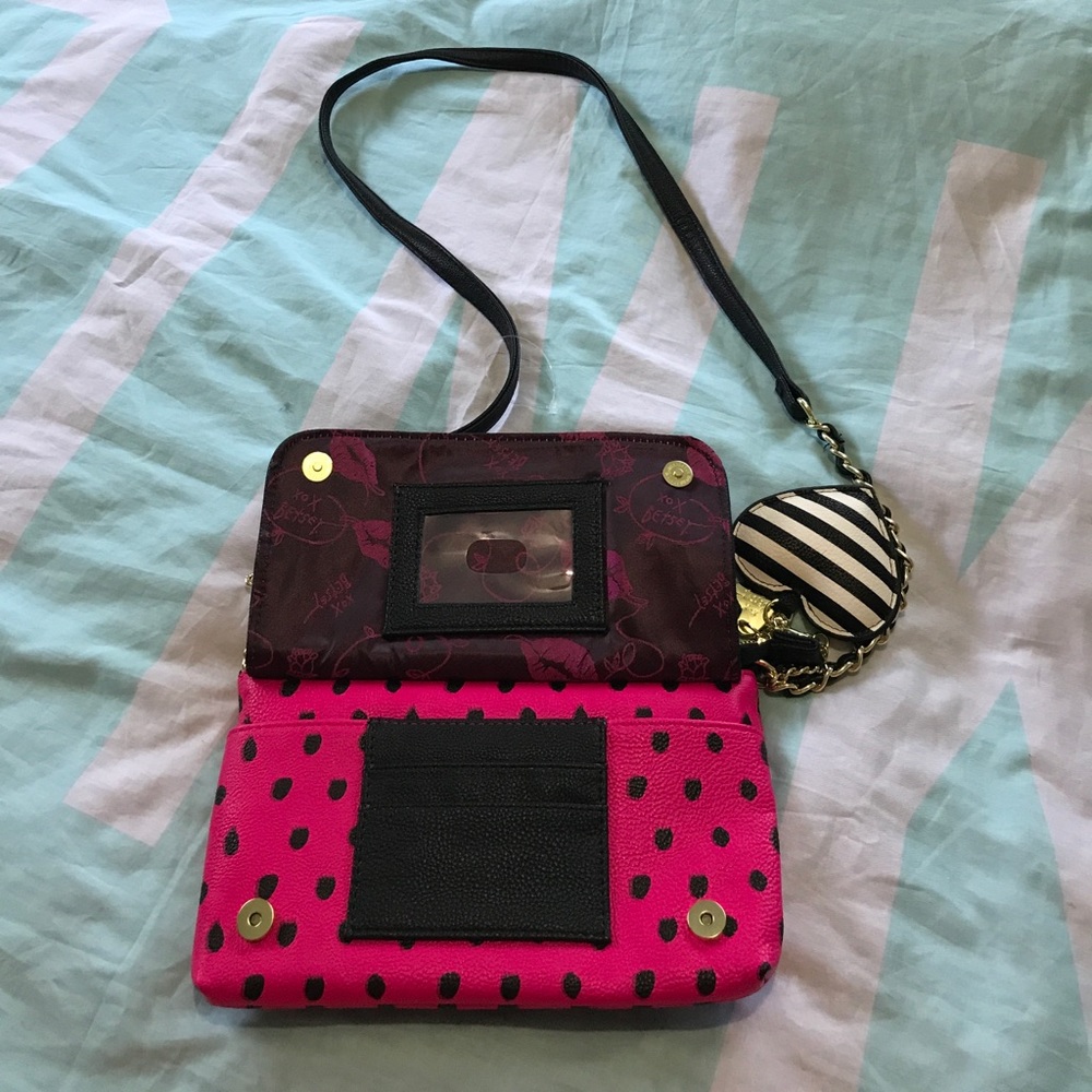 💗  Betsey Johnson  💗
