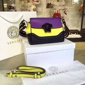 Meet your Posher, Bags