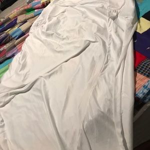 White bed bug protector. Twin XL