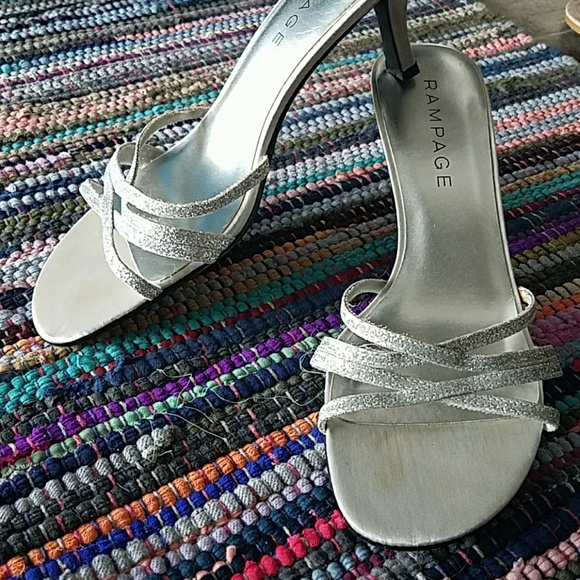 Heels - Picture 1 of 2