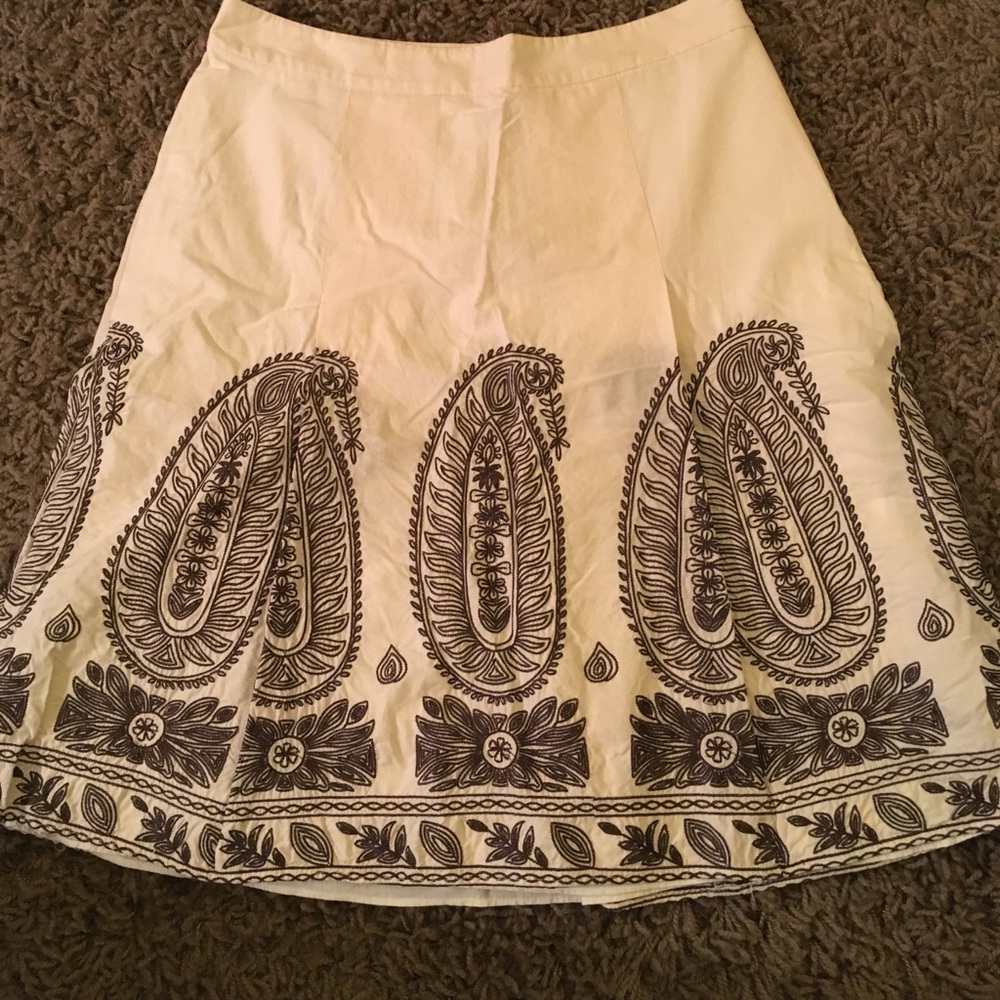 EUC Ann Taylor Skirt