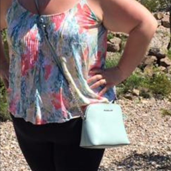 Authentic Micheal Kors Cindy dome crossbody - Picture 7 of 8