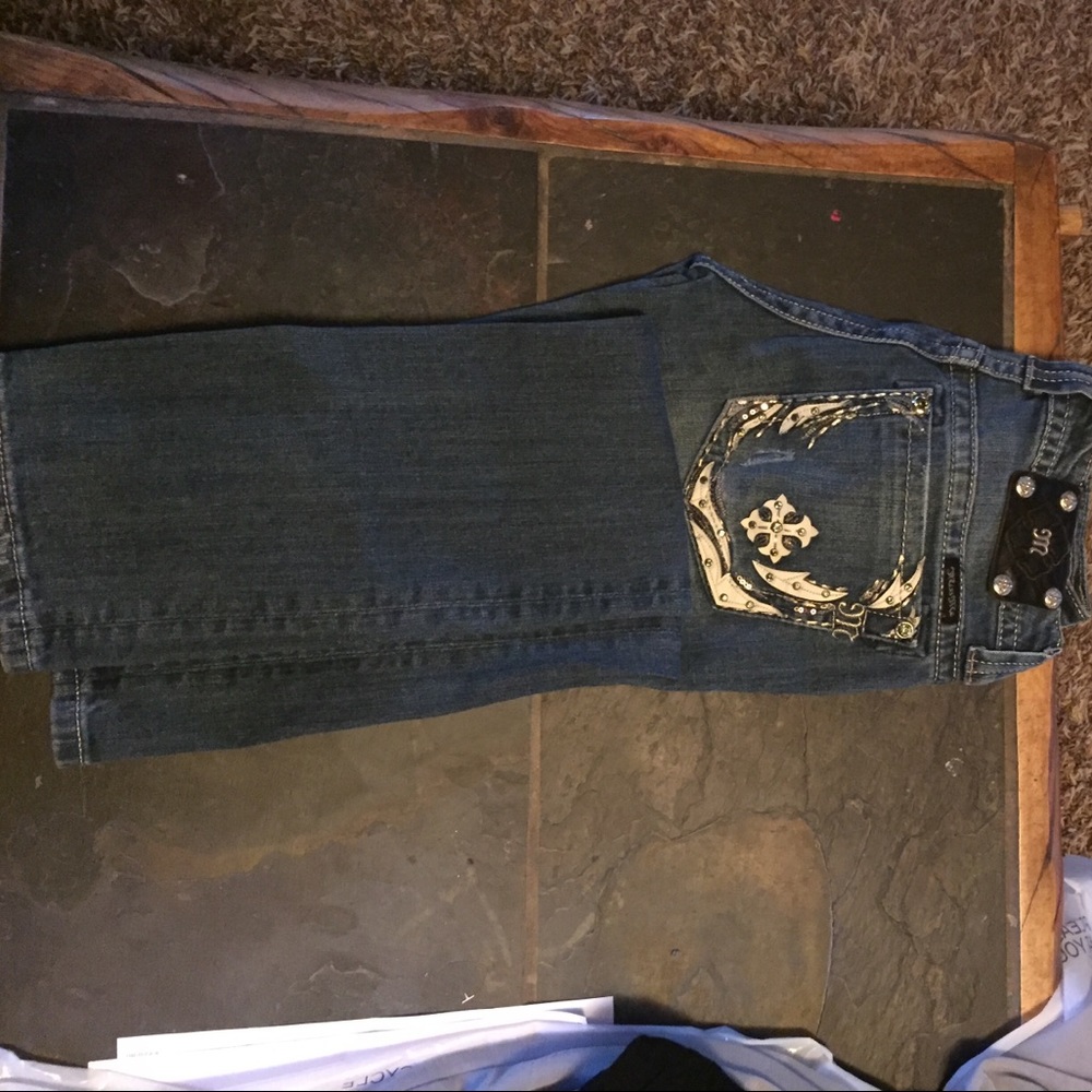 Straight leg miss me jeans