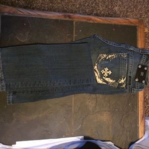 Straight leg miss me jeans