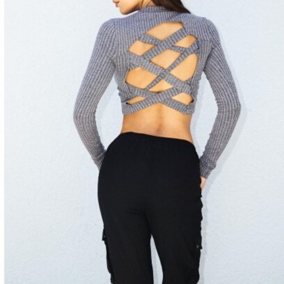 Crisscross Back Cropped Sweater - Picture 4 of 5
