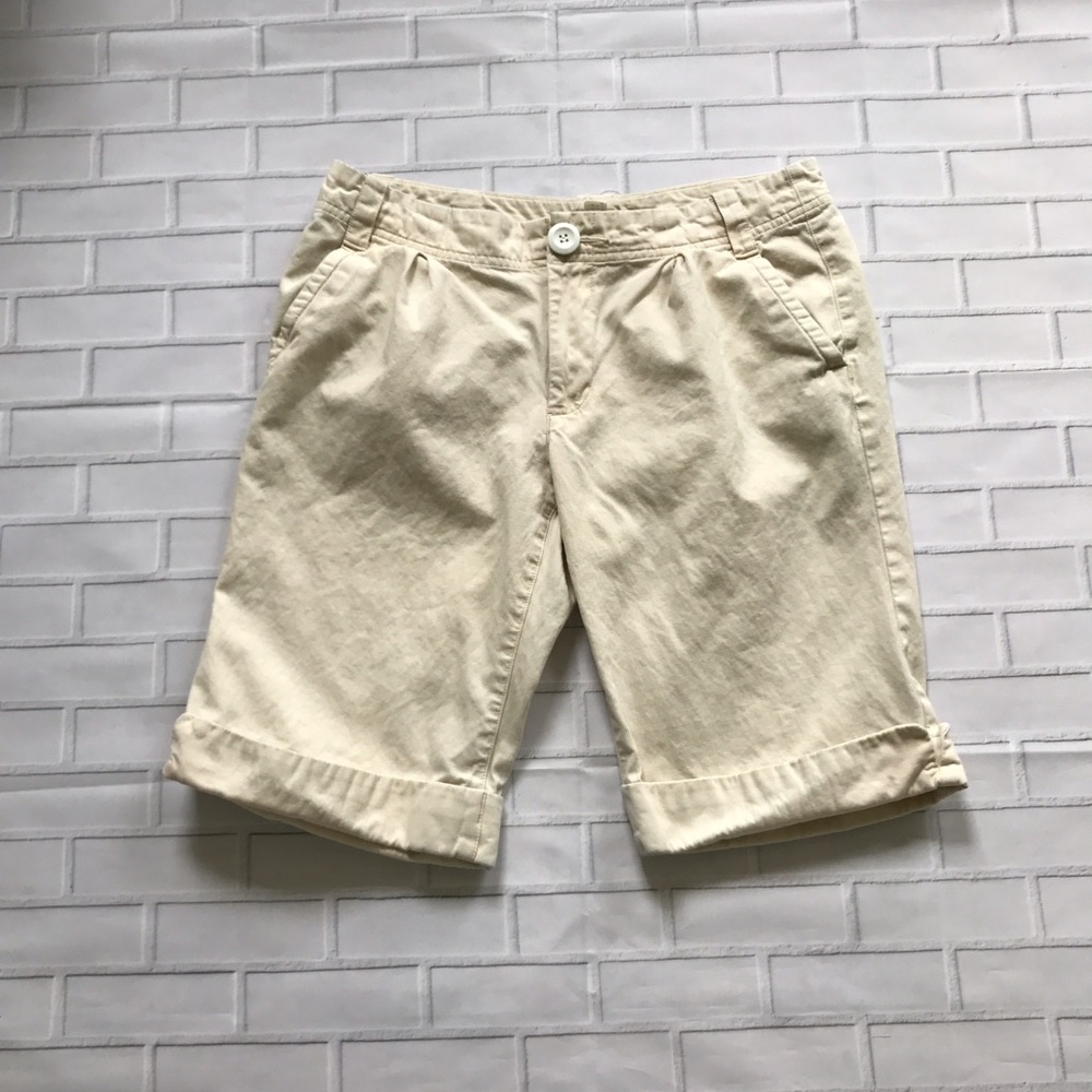 Banana Republic Light Yellow Bermuda Shorts Size 8
